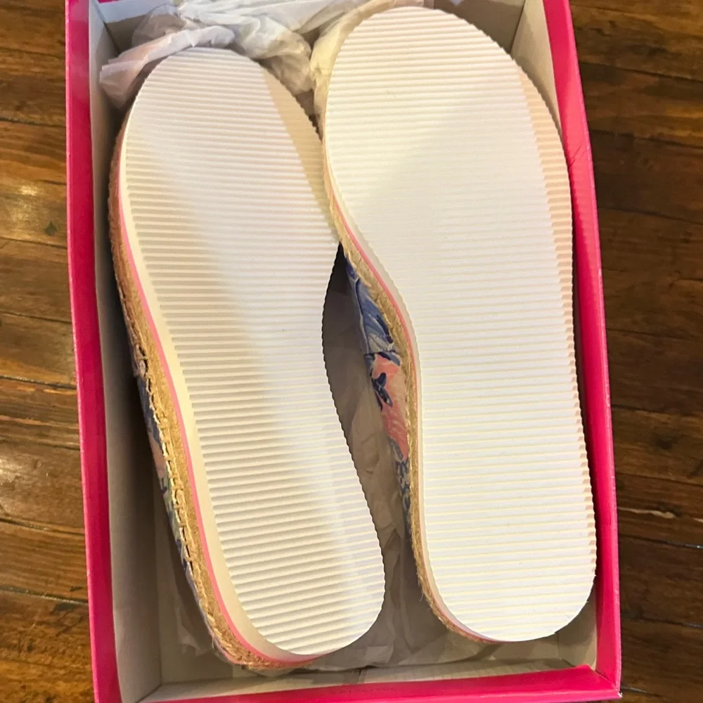 Lilly Pulitzer Vibrant Blue Floral Espadrilles - Picture 5 of 6